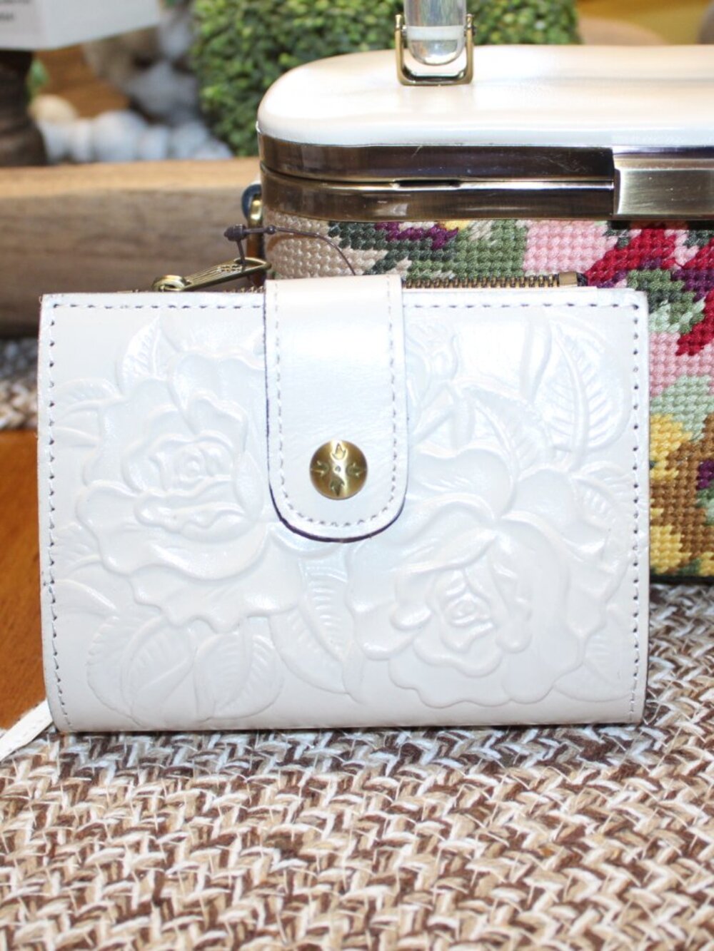 NWT Patricia Nash Mortola Top Handle needle point purse and wallet set GORGEOUS! - Picture 8 of 13